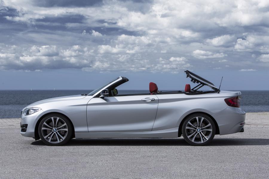  BMW 228i Convertible Sport Line 2014 года  (фото 16 из 66)